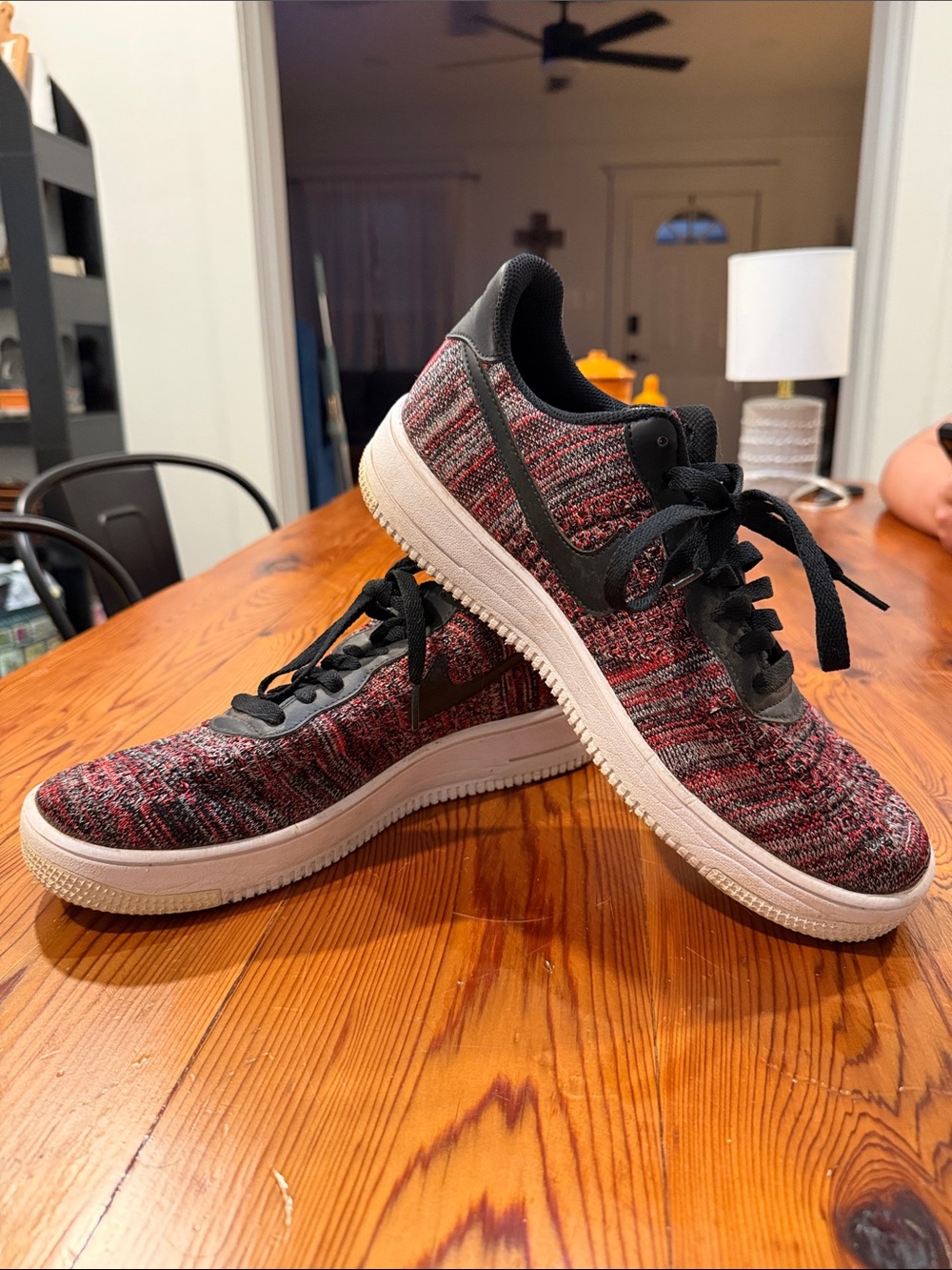 Nike Knit Low-Top Sneakers - Black & Red Marled